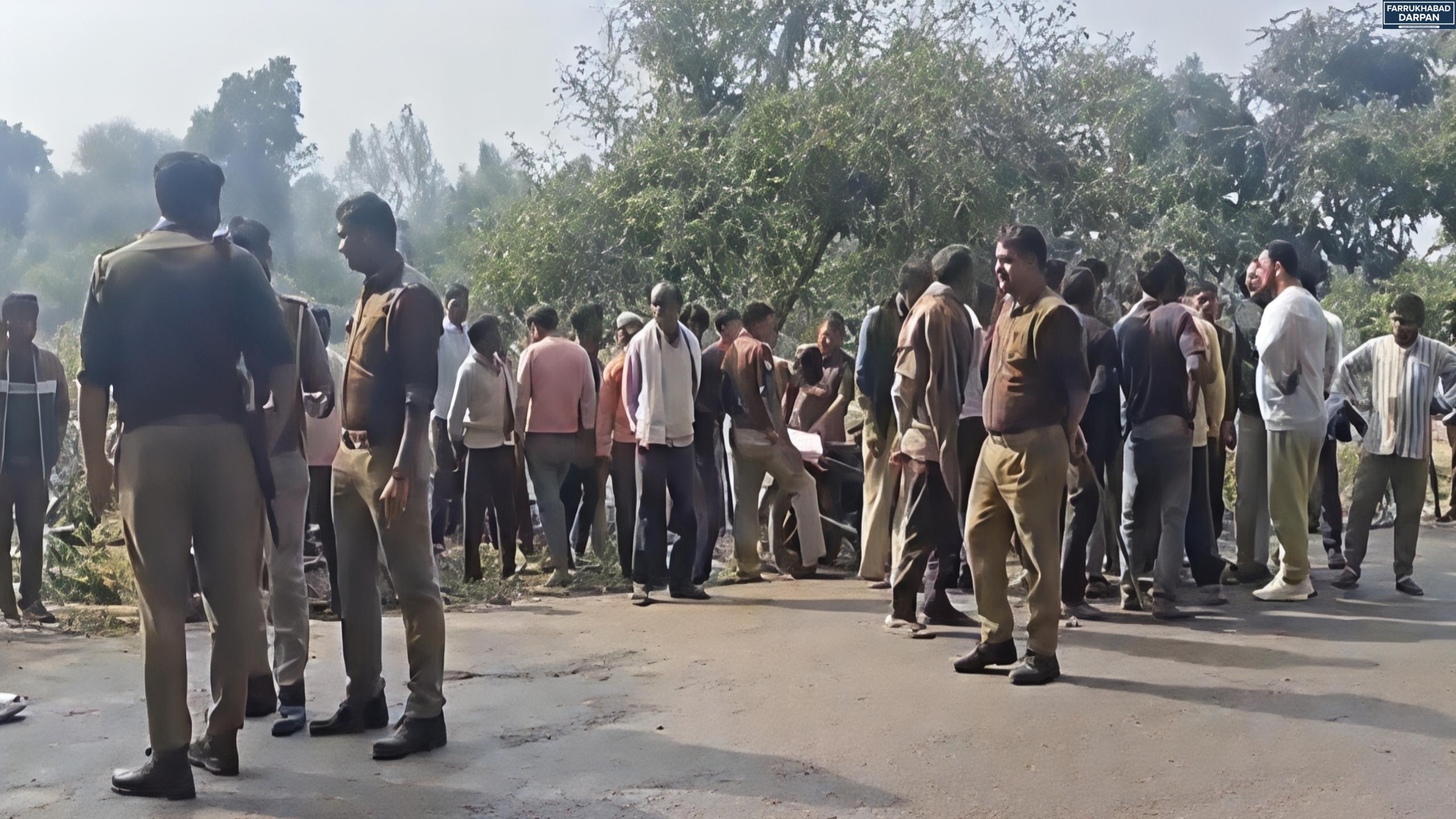 कायमगंज: मिट्टी लदे तेज रफ्तार ट्रैक्टर ने मारी बाइक सवार महिला को टक्कर, घटनास्थल पर महिला की दर्दनाक मौत