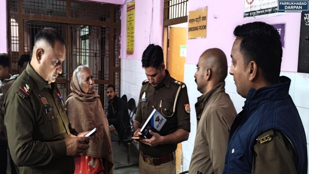फर्रुखाबाद: युवक की संदिग्ध परिस्थितियों में मौत, मां ने बहू पर पिलाई शराब व पिटाई कराकर मारने का लगाया आरोप